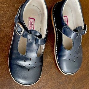 L’amour navy shoes